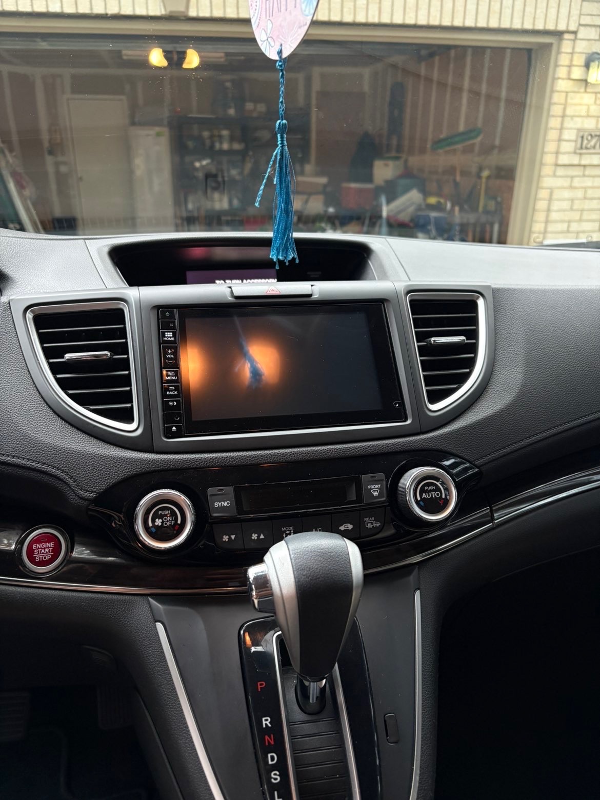 Steering wheel & cockpit